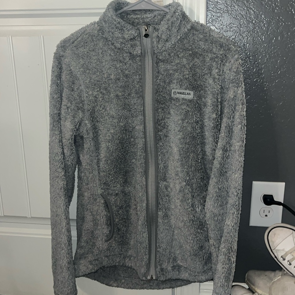 Zip up